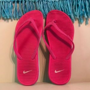 Nike flip flops